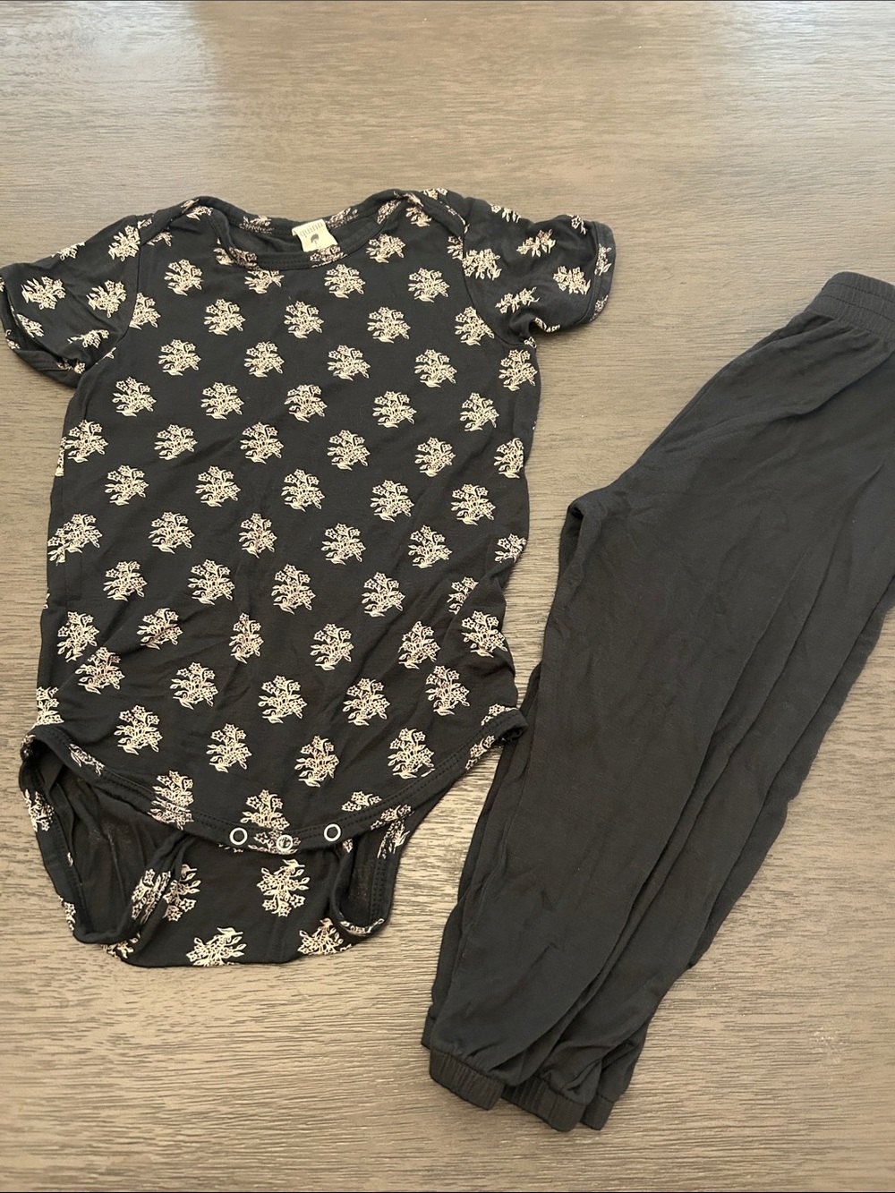 kate quinn Black Floral Baby Matching Set